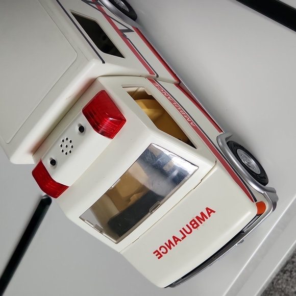 Mini Ambulance - Picture 8 of 9